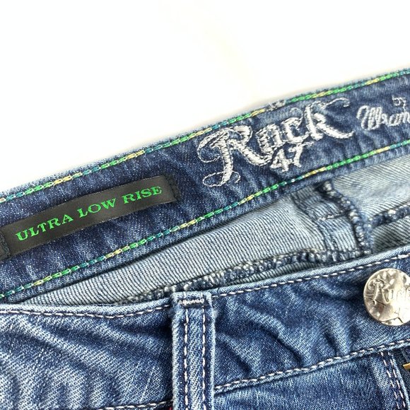 Wrangler Rock 47 Low Rise Flared Studded Jeans - Women's Size 1 - Picture 8 of 14